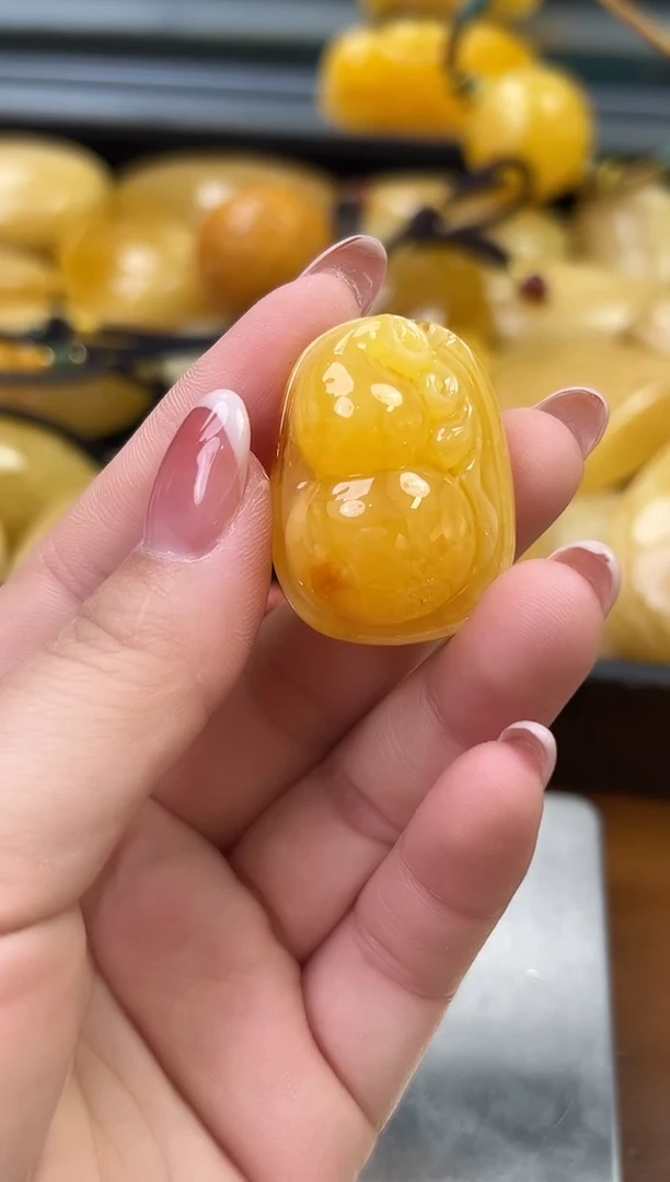 未镶嵌蜜蜡裸石琥珀蜜蜡吊坠