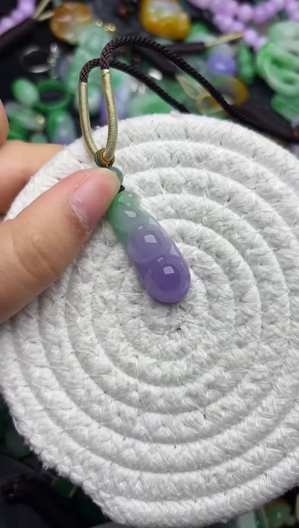颈饰未镶嵌翡翠缅甸翡翠吊坠