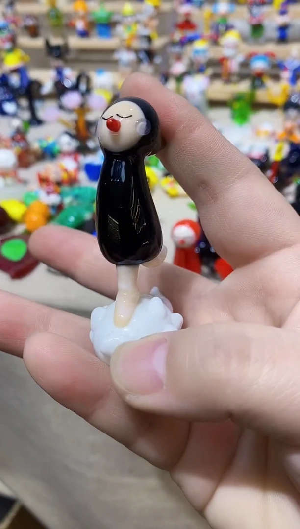 【闪购商品】琉璃手工艺品黑色云朵女孩