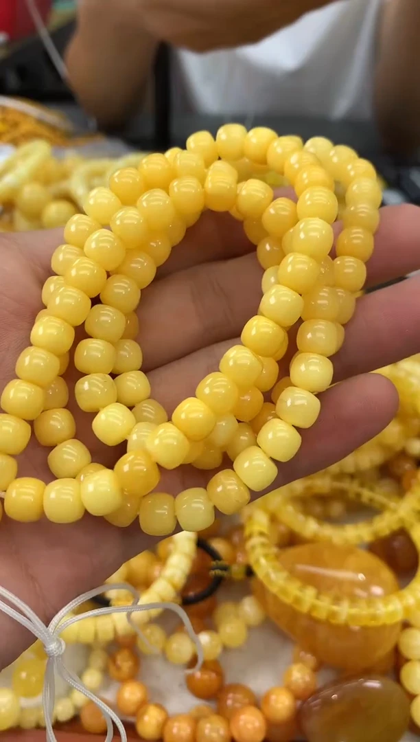 未镶嵌蜜蜡裸石链子