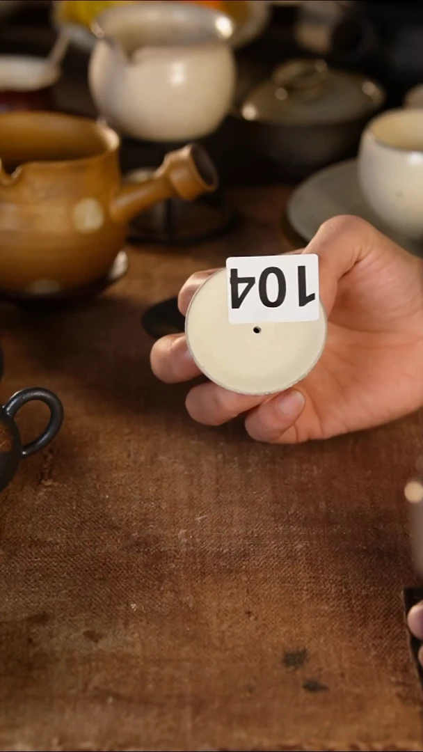 潇****）104景德镇{立梦陶}手作同款