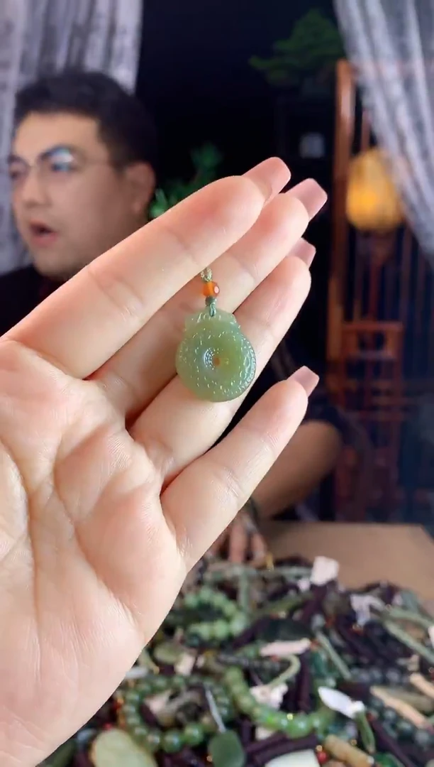 【闪购商品】和田玉挂件未镶嵌多样性发货拍一发一