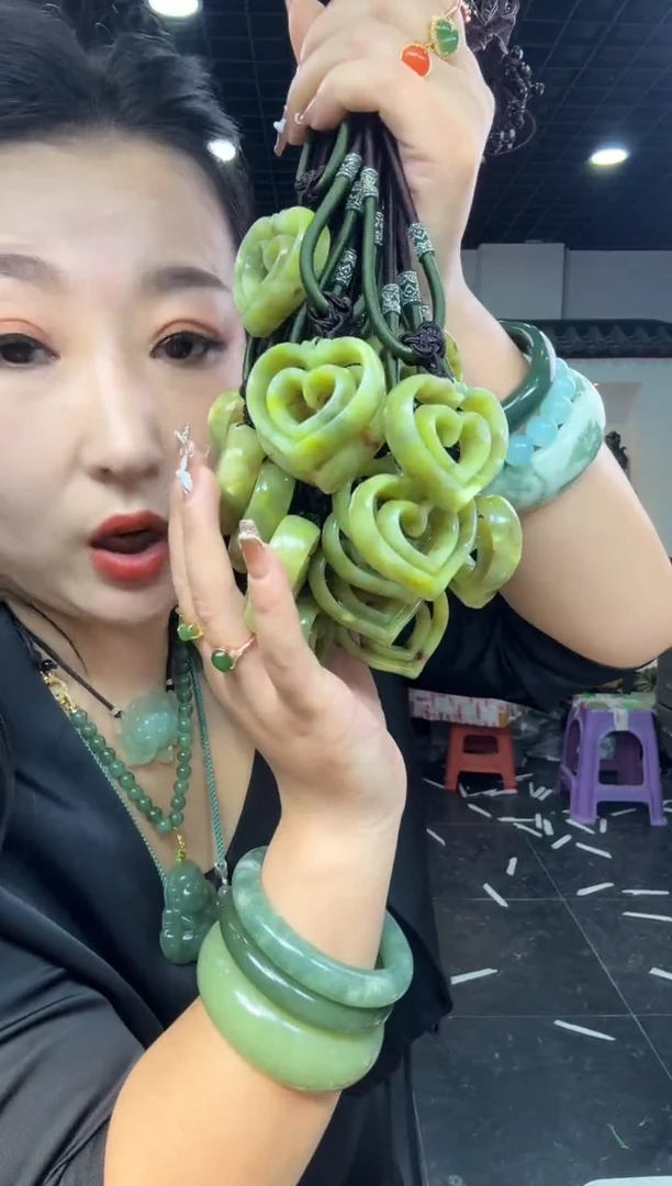 【闪购商品】岫玉颈饰未镶嵌仙女镂空爱心【项圈】