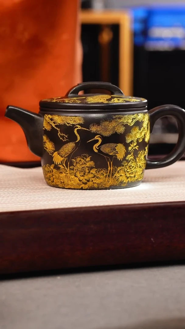 茶壶紫砂石黄 汉瓦 仙鹤 描金