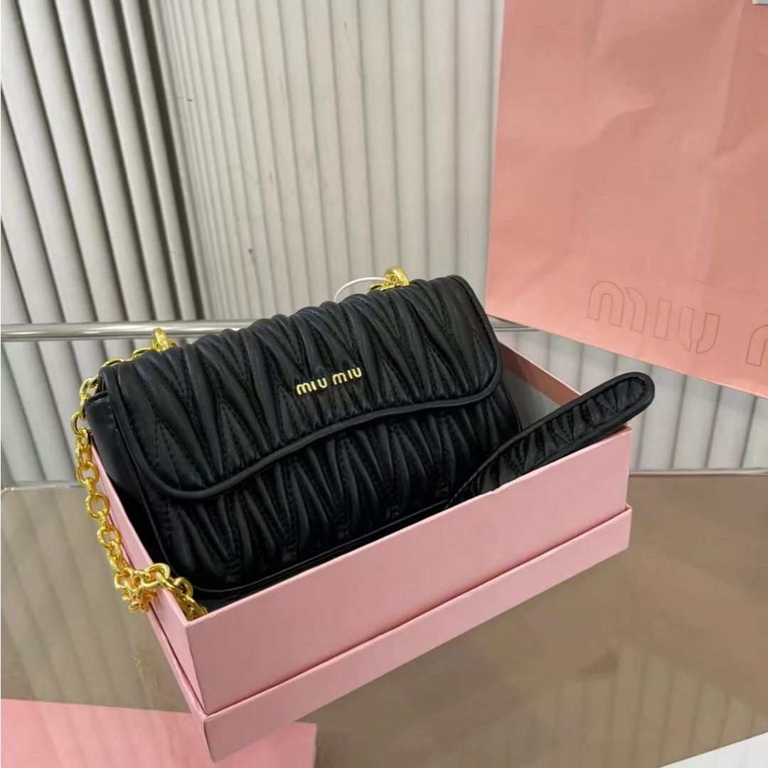 95新 MIU MIU/缪缪 胖虎佳佳/箱包/斜挎包/312501050020