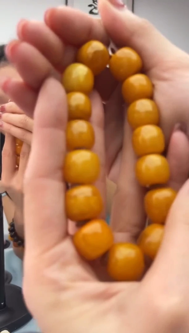 未镶嵌蜜蜡珠宝奇石假一罚十，0.15发一件