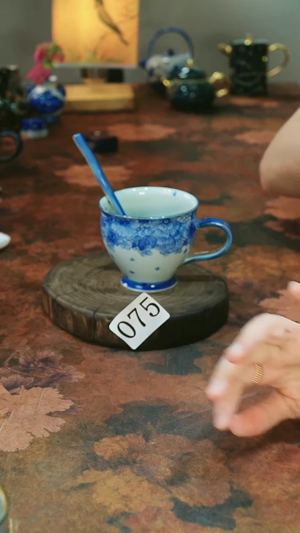 茶碗...........075