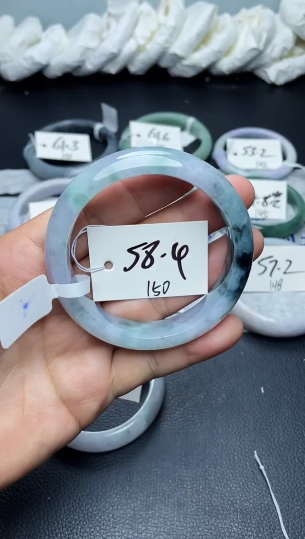 未镶嵌手镯翡翠150