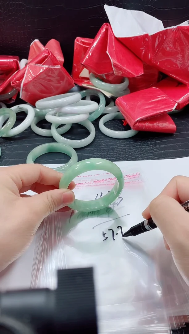 非金属无小哥112号手镯57.7圈口