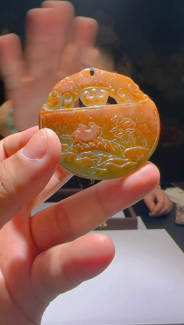 翡翠未镶嵌颈饰L-@@QJBD425003