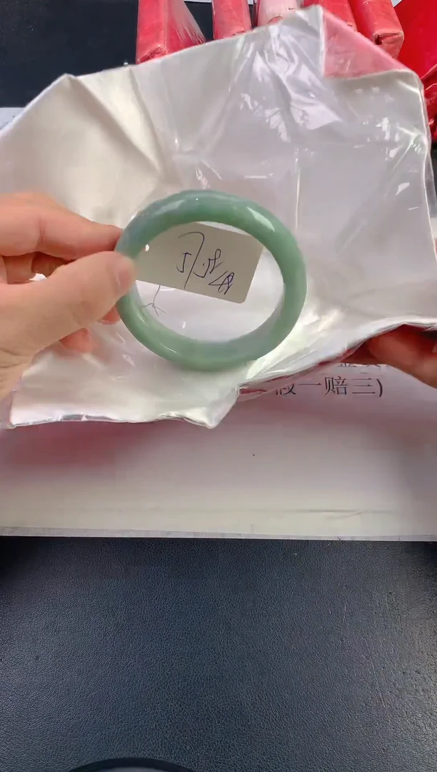 未镶嵌手镯翡翠46