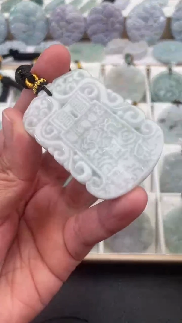 颈饰未镶嵌翡翠天然缅甸翡翠A货335