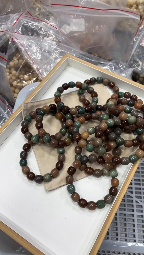 手串菩提根/象牙果13枣珠福利（805）