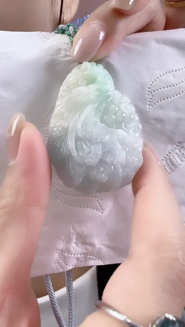 翡翠未镶嵌吊坠(不含链)孤品翡翠A货凤凰吊坠