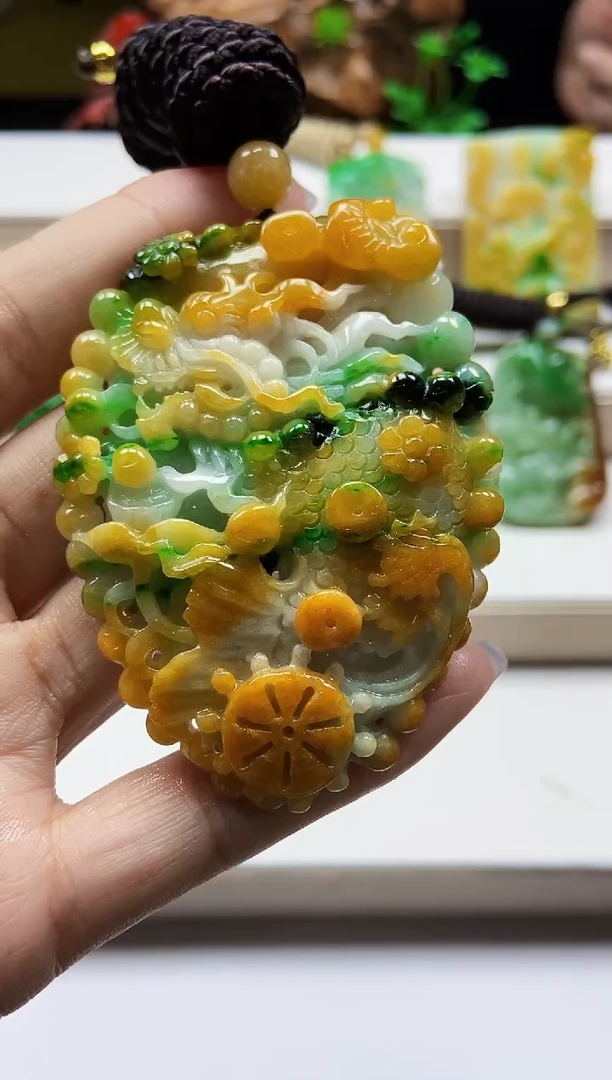 颈饰未镶嵌翡翠翡翠A货