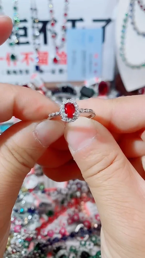 未镶嵌戒指红宝石