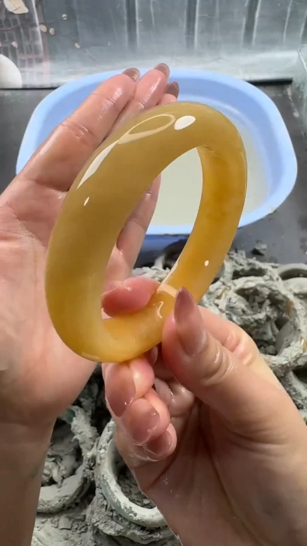 未镶嵌手镯石英质玉6