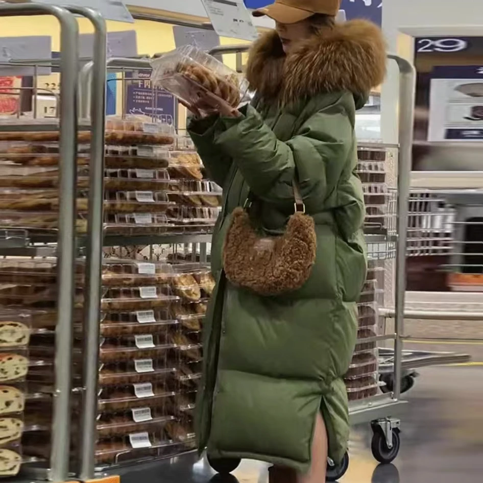 2025冬季新款羽绒服女长款过膝时尚宽松大真毛领厚款外套女