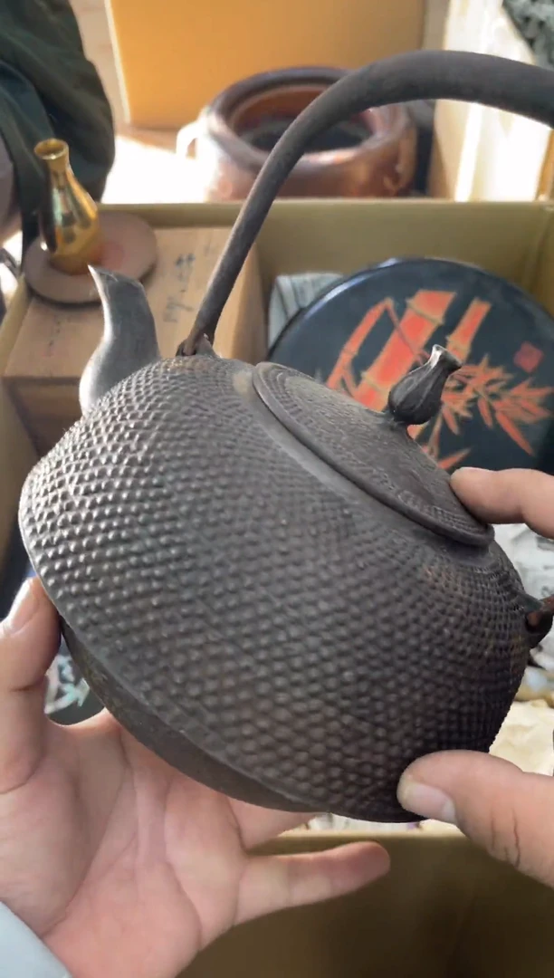 铁壶如图所示 阁集工艺品