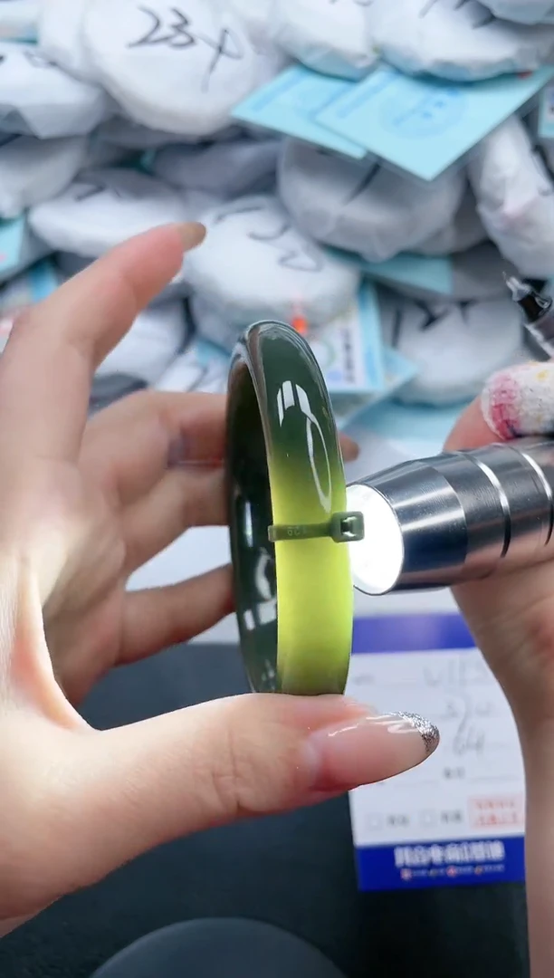 【闪购商品】和田玉手镯未镶嵌13V193-64