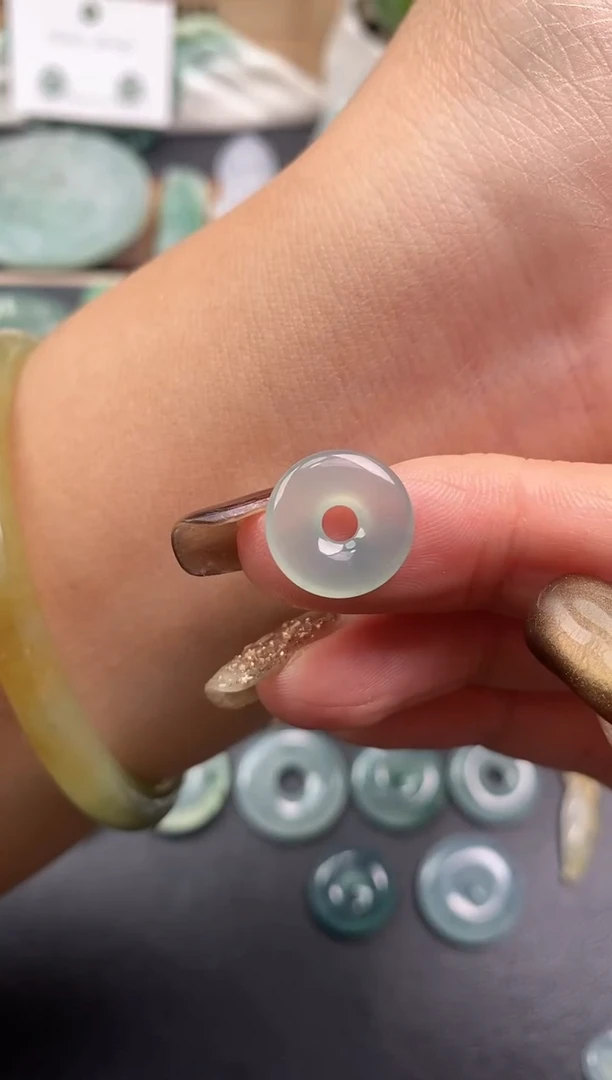 颈饰未镶嵌翡翠甜甜圈