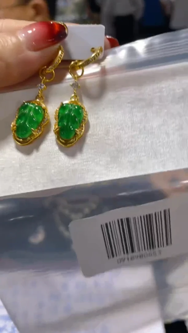 翡翠未镶嵌耳饰天然A货翡翠（多样性发货拍一件发件）