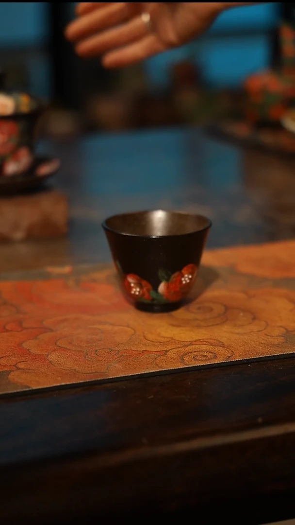 陶瓷景德镇高温釉下彩手工手绘款式