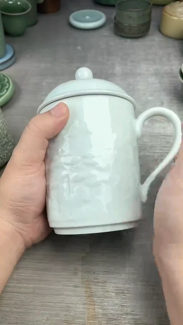 青瓷仓储福利清仓微微瑕