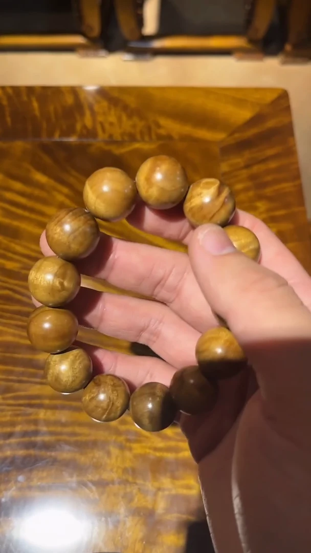 【闪购商品】金丝楠把件金丝楠1.8花纹单圈手串46