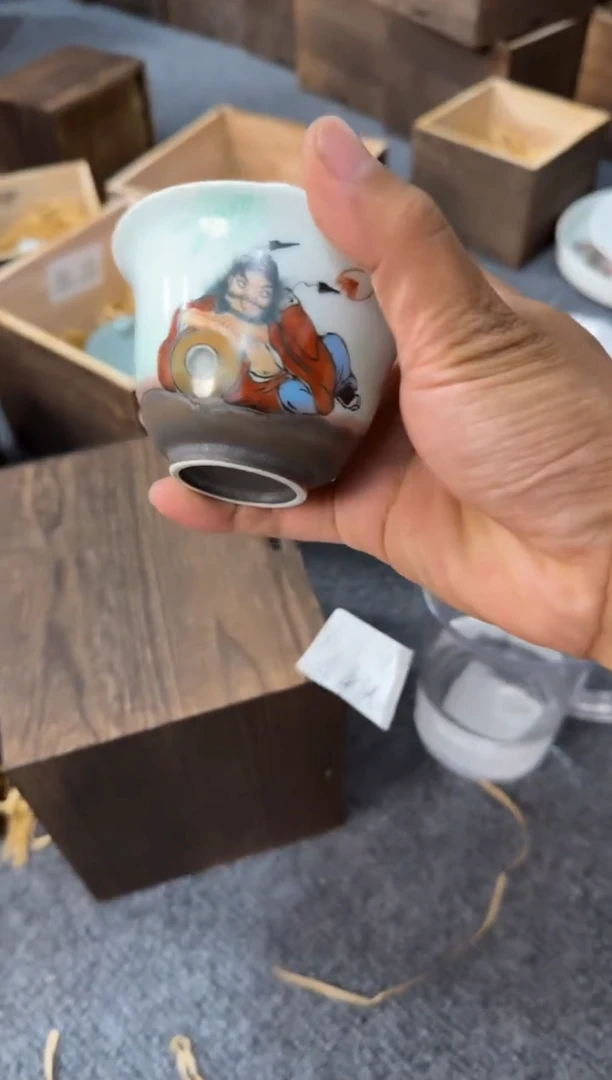 以笔为心，以瓷为纸。