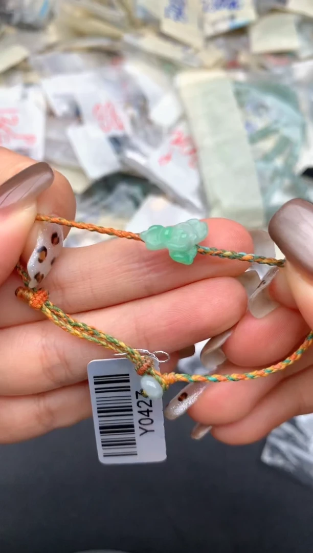 未镶嵌挂件翡翠一