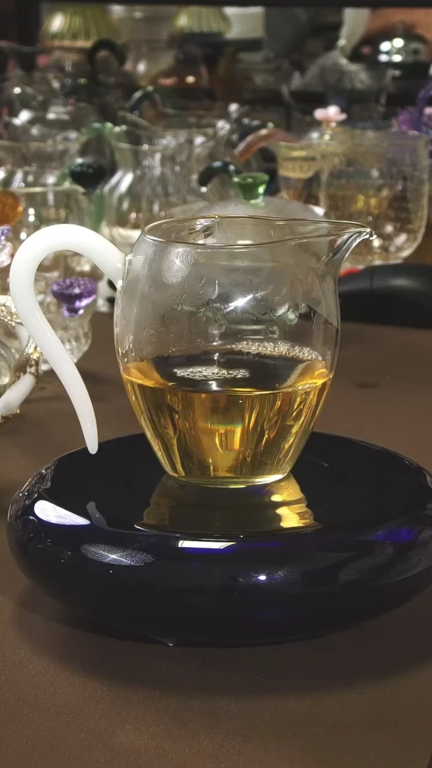 清颜白玉公道杯晶焱金标