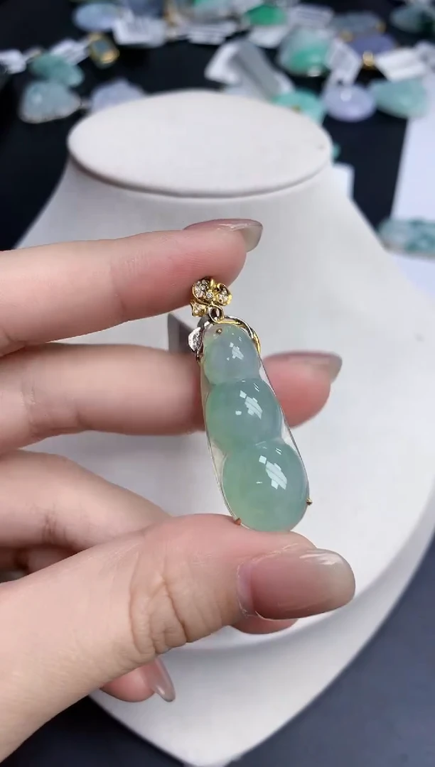 【闪购商品】翡翠颈饰18K金镶嵌天然缅甸翡翠A货