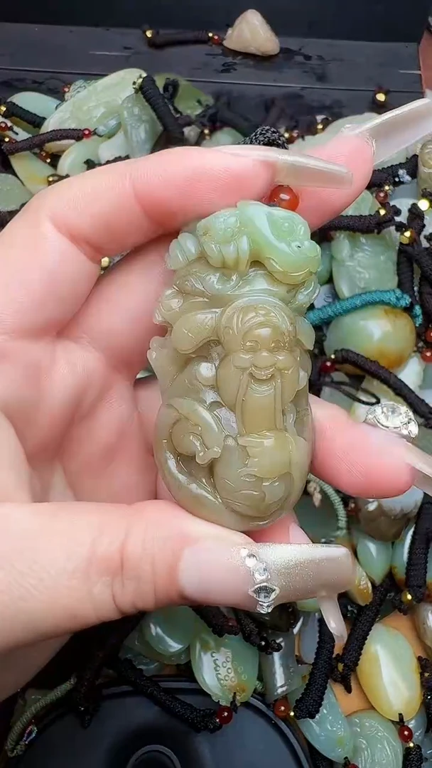 【闪购商品】和田玉颈饰未镶嵌1