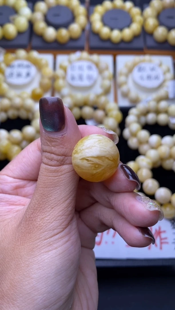 琥珀未镶嵌珠宝奇石大小姐珠宝129