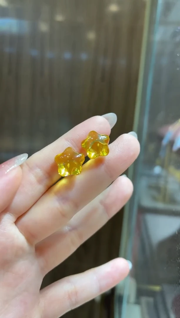【闪购商品】琥珀珠宝奇石18K金镶嵌迷你星星耳钉M码