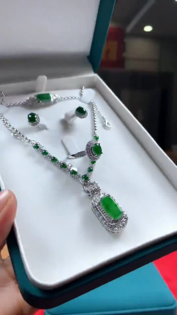 颈饰未镶嵌翡翠********609