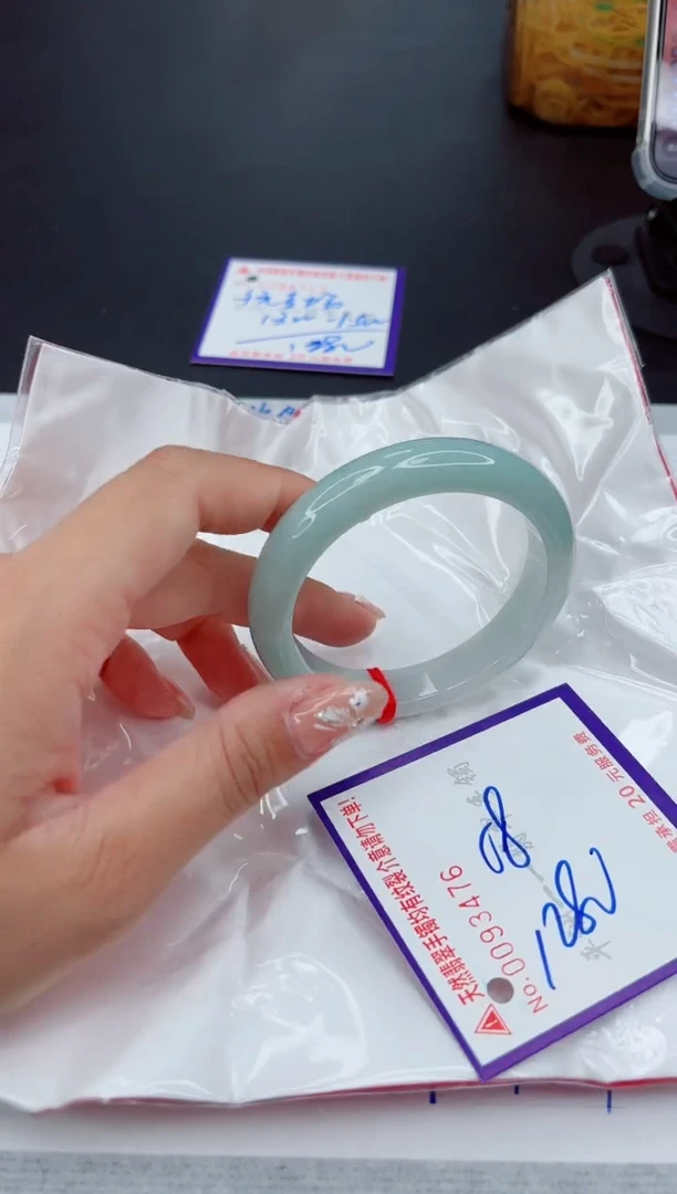翡翠手镯未镶嵌1111111111