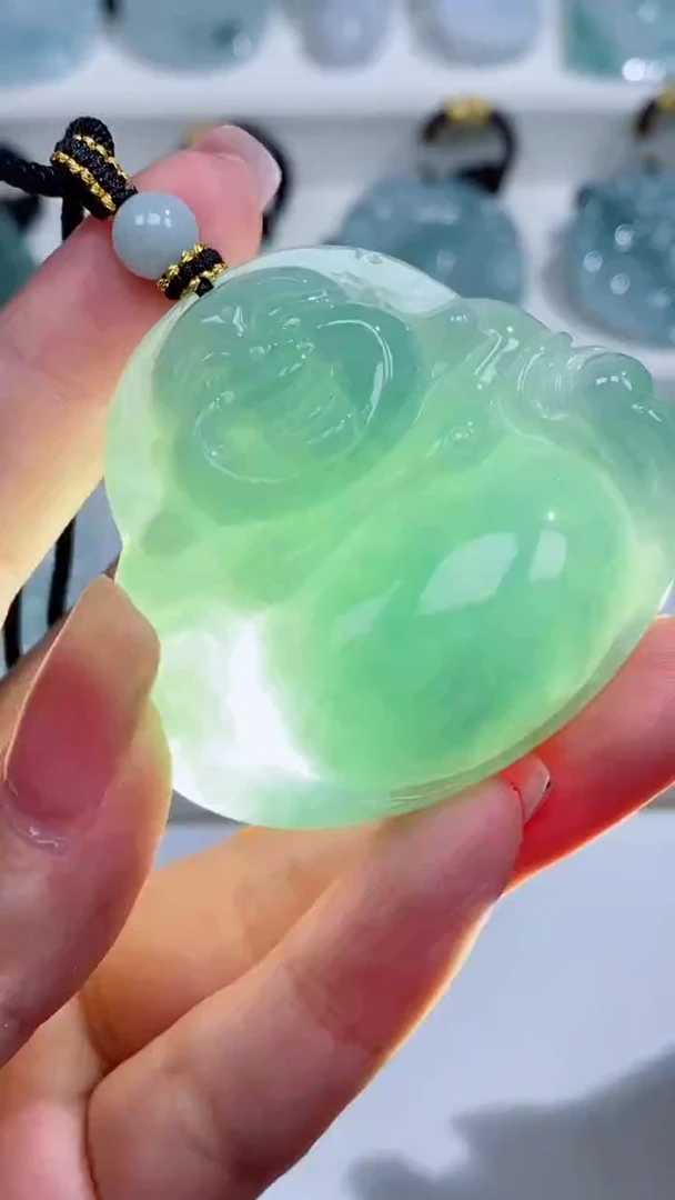 翡翠未镶嵌颈饰吊坠