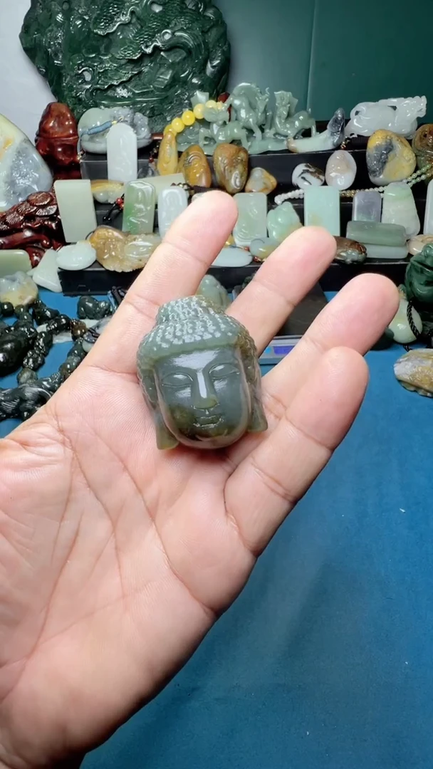 未镶嵌和田玉把件-