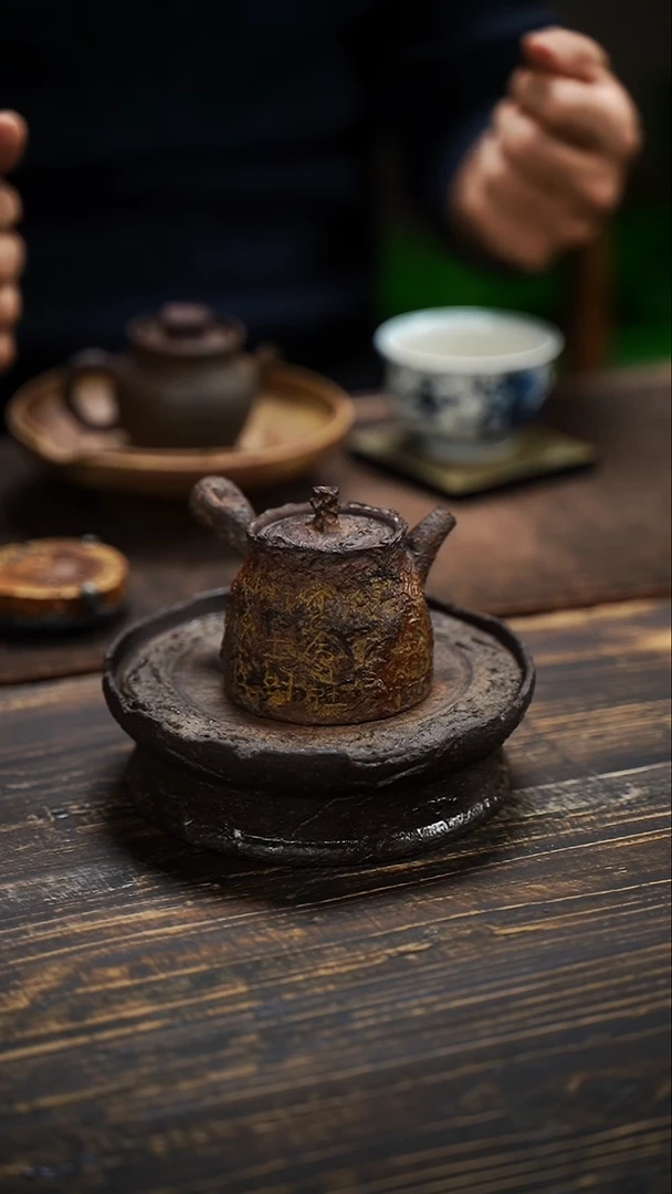 全手工制作  南蛮紫砂侧把壶120cc