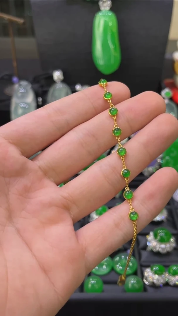 18K金镶嵌手链翡翠手链