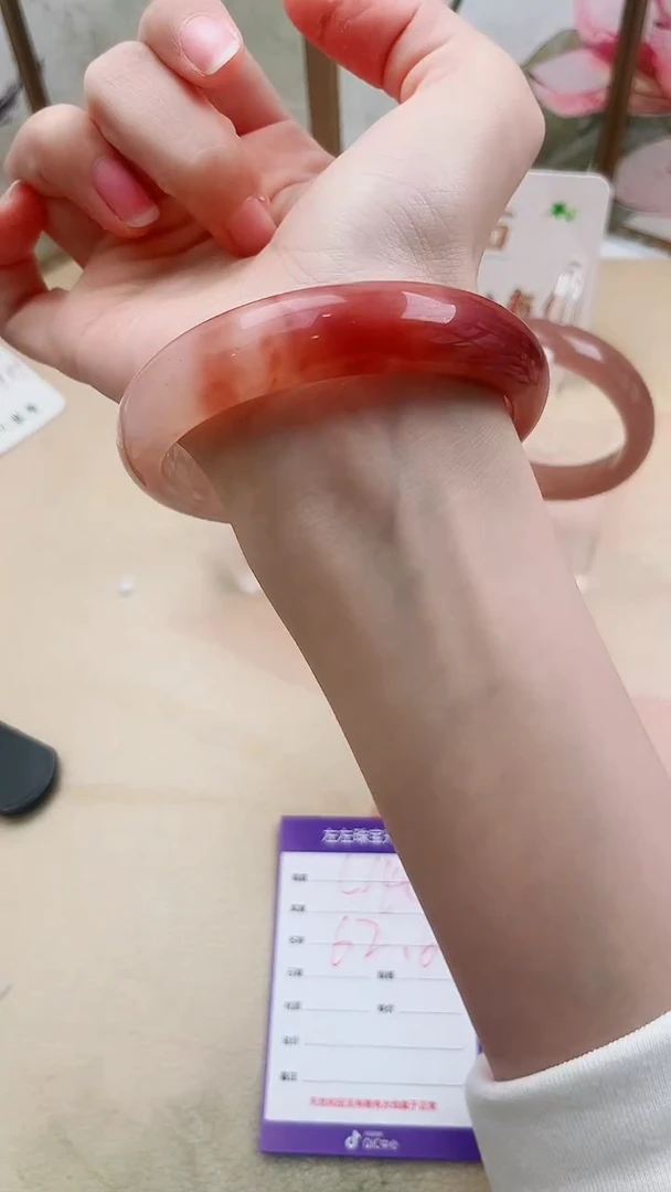 石英质玉手镯未镶嵌L140微色差62.6mm