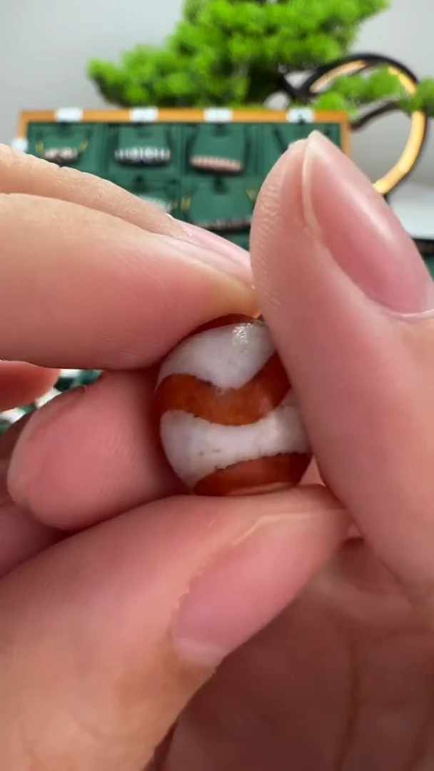 玛瑙/玉髓（覆膜）颈饰未镶嵌18.（微瑕随机发货）