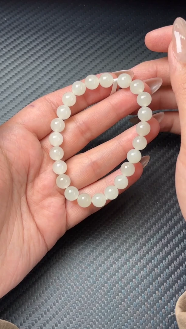 未镶嵌手串和田玉于田微色差卡8