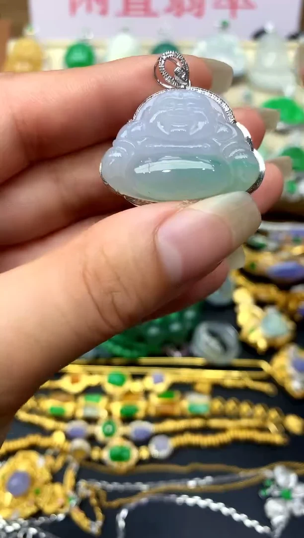 颈饰18K金镶嵌翡翠310 -中国好珍宝