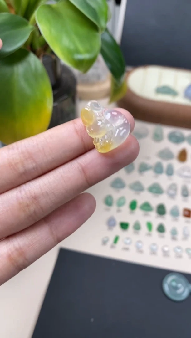 【闪购商品】翡翠颈饰未镶嵌翡翠冰种裸石