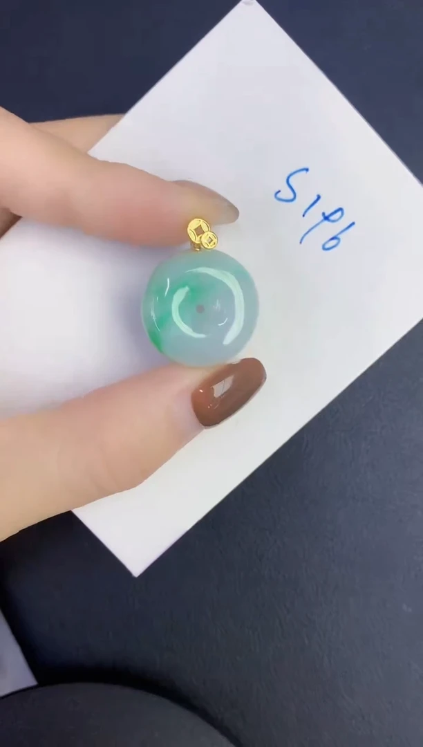 颈饰未镶嵌翡翠缅甸天然翡翠A货