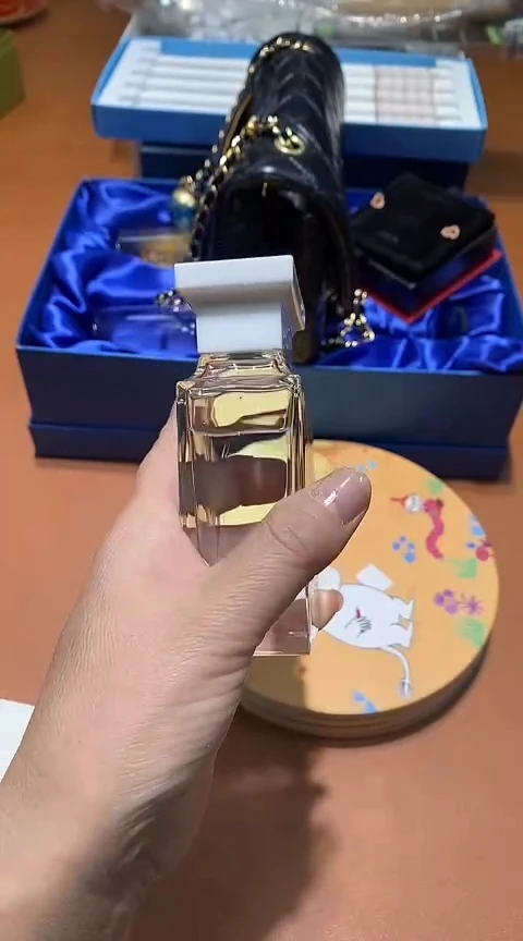 瓷片品牌 包包香水眼镜手表护肤品@@1