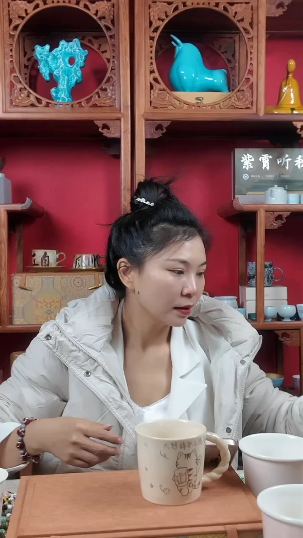 武当窑手绘带把水杯  一件（多样性随机发货）